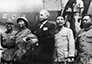 1945年8月28日毛主席、周恩来、王若飞与来延安的赫尔利、张治中在延安机场