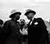 1945年8月27日毛主席与美国大使赫尔利在延安机场