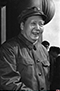 1966年11月3日毛主席在天安门城楼上检阅红卫兵