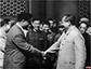1966年10月1日毛主席在天安门城楼上接见美国黑人领袖罗伯特・威廉