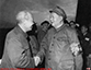 1966年9月15日毛主席在天安门与全国政协副主席傅作义握手